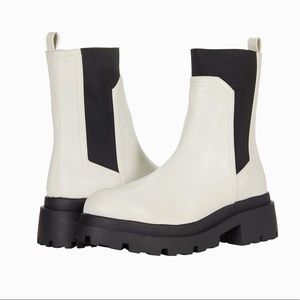 DV Dolce Vita Women's Brody Boot - DV Lug Sole Boot White